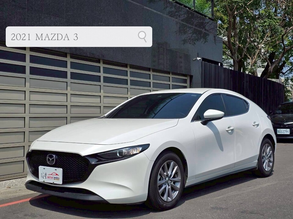 2021 MAZDA 3 五門